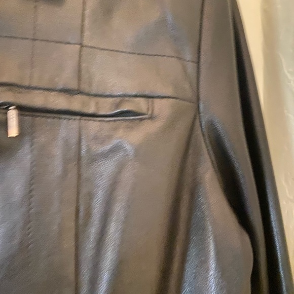 ALFANI Woman’s Leather Jacket - Picture 3 of 9